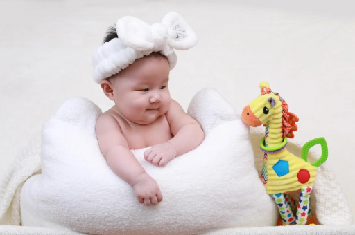 武夷山宝宝几个月翻身